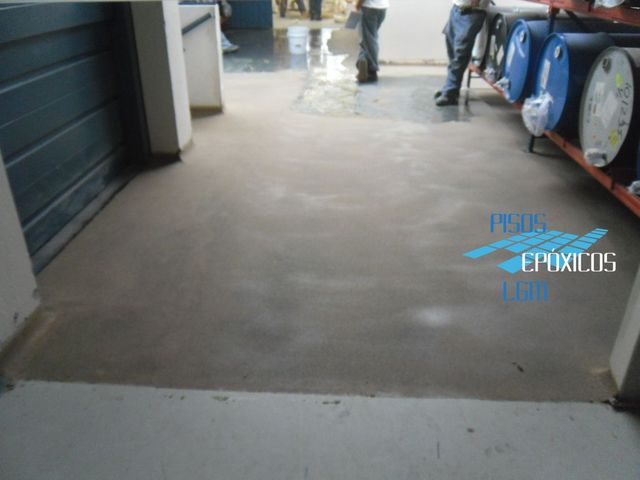 Aplicacion y Planchado del mortero epoxico.